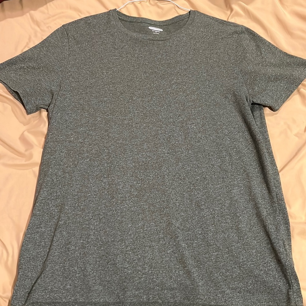 Old Navy T-shirt